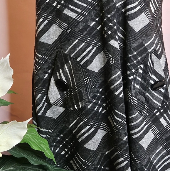 Midi/ Mini fall soft dress, gray and black size 14 - Picture 6 of 10